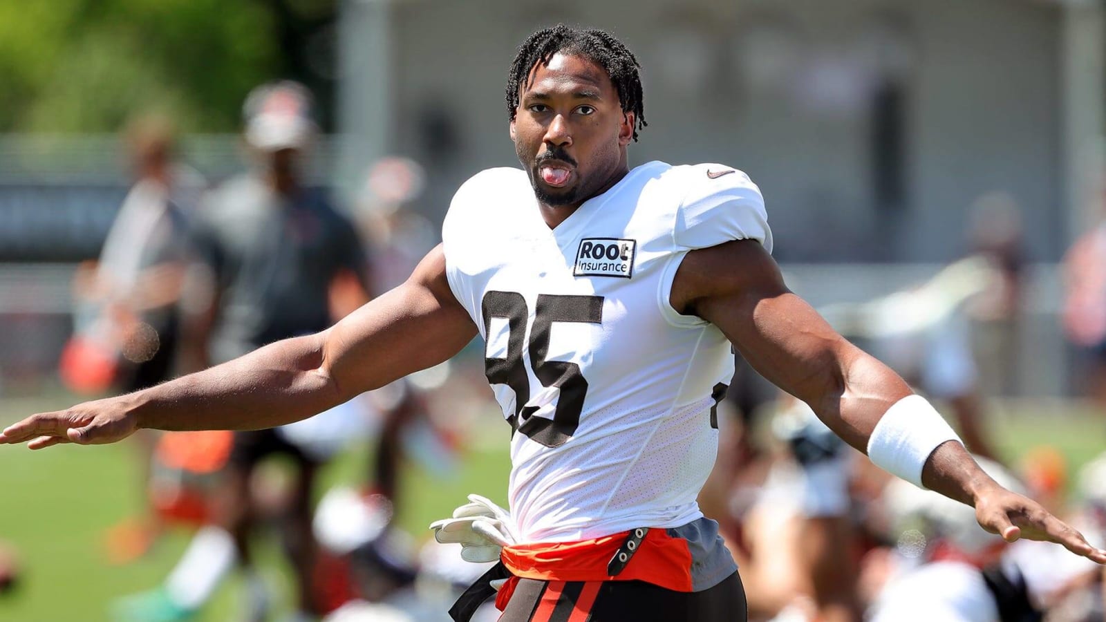 Myles Garrett cleared to play two weeks after car crash