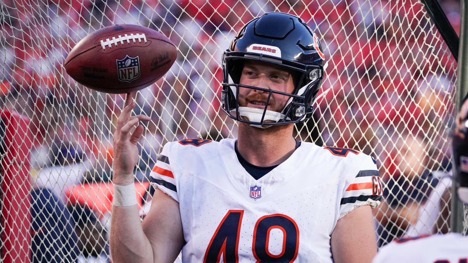 Bears re-sign longest-tenured active player to one-year deal