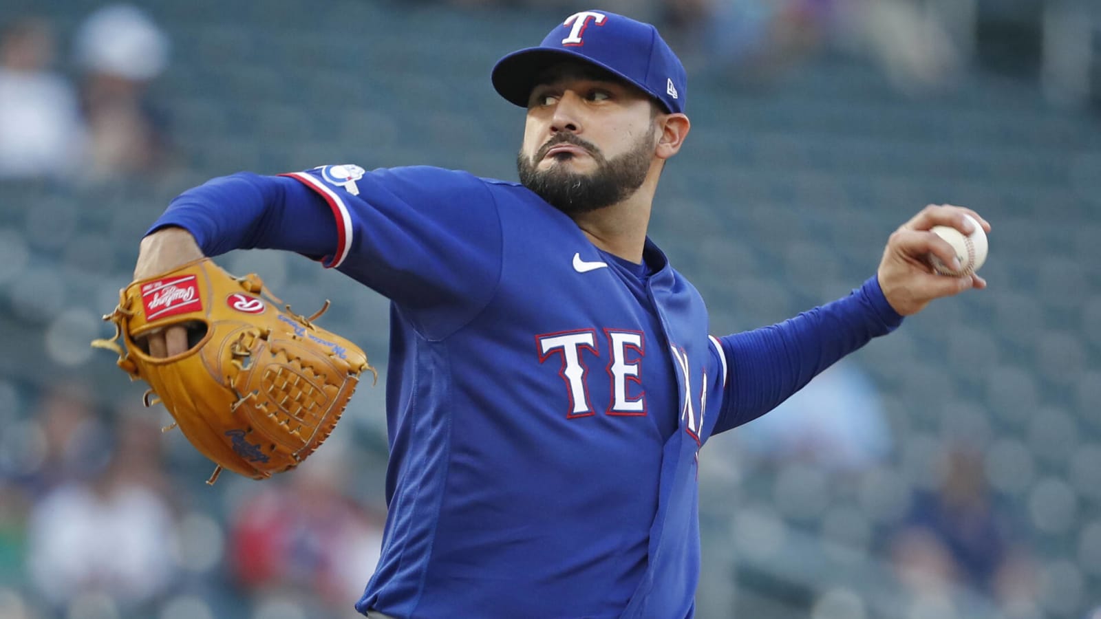 Report: Perez accepts Rangers' $19.65M qualifying offer