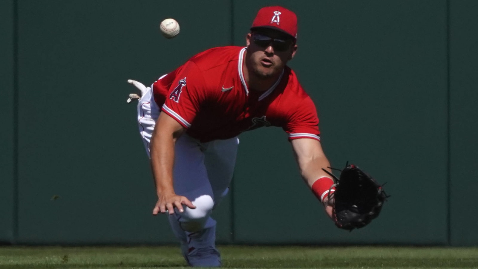 MLB's top 10 center fielders in 2020: Trout and Bellinger, a Hollywood MVP double feature