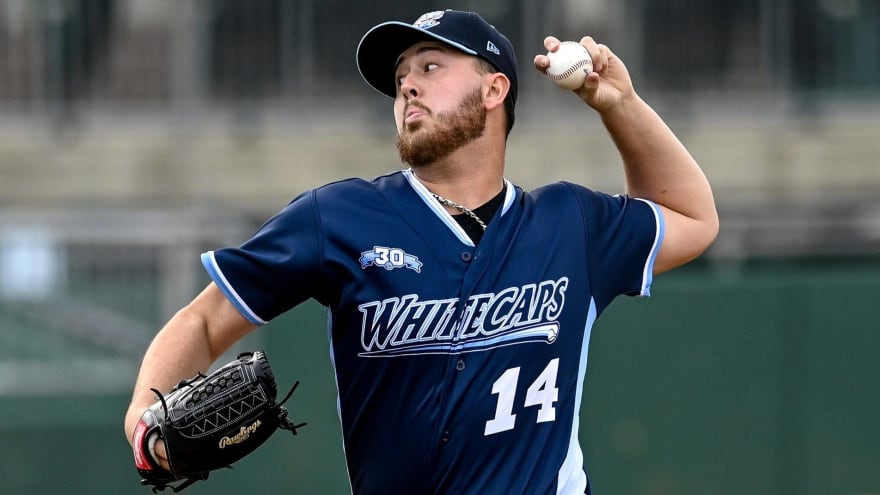 A's promoting Australian pitching prospect for MLB debut