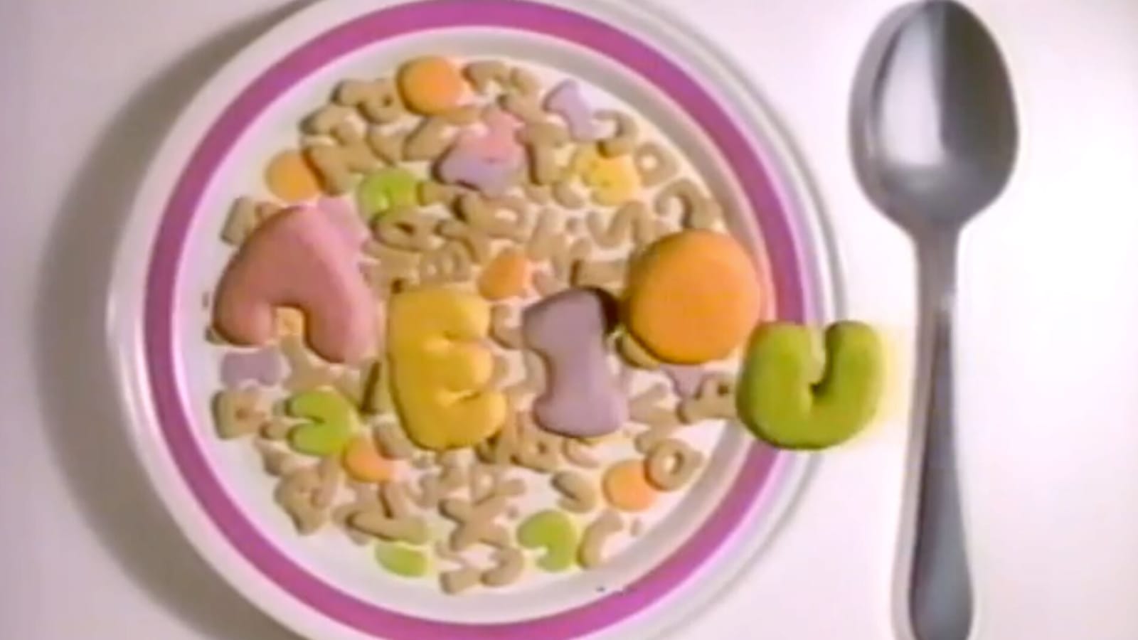 20 discontinued food items consumers desperately want to come back