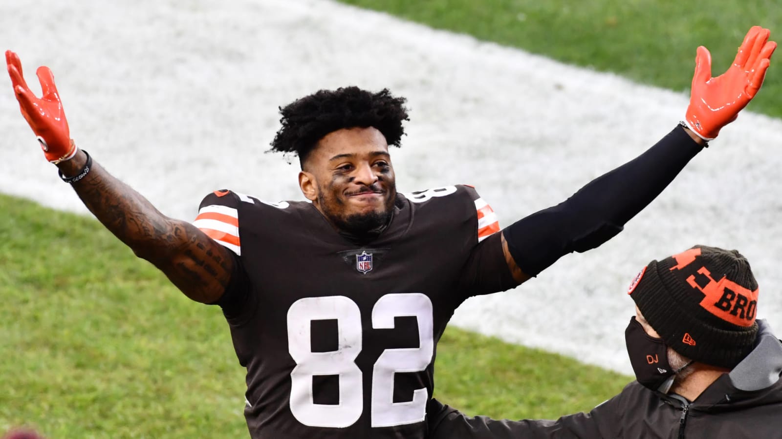 Browns to re-sign WR Rashard Higgins to one-year deal