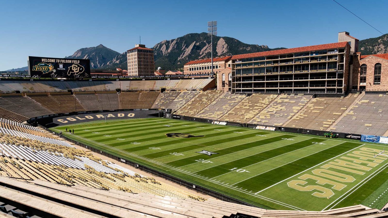 20 fun college towns students say you must visit