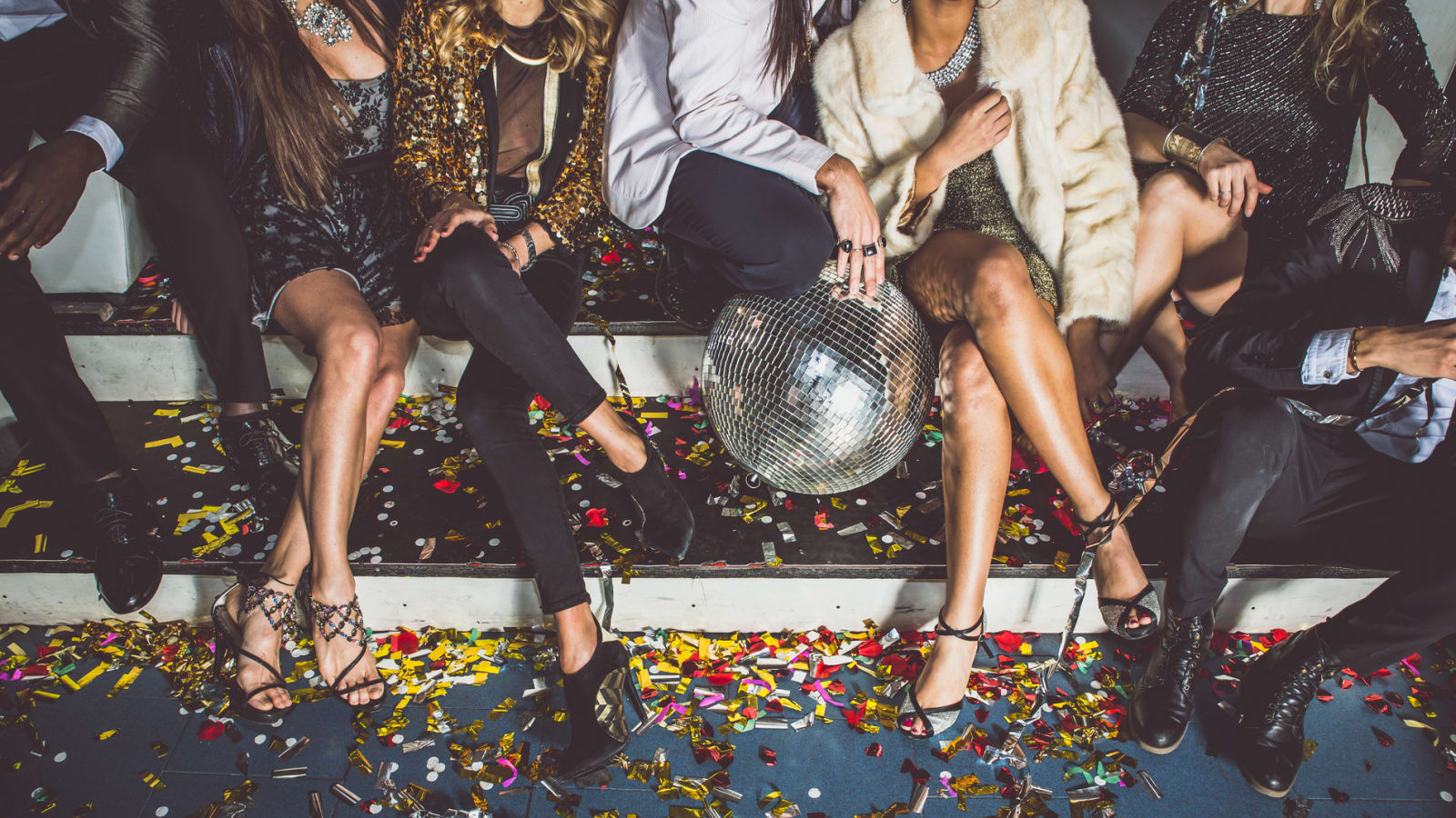 20 tips to make socializing at a party easier