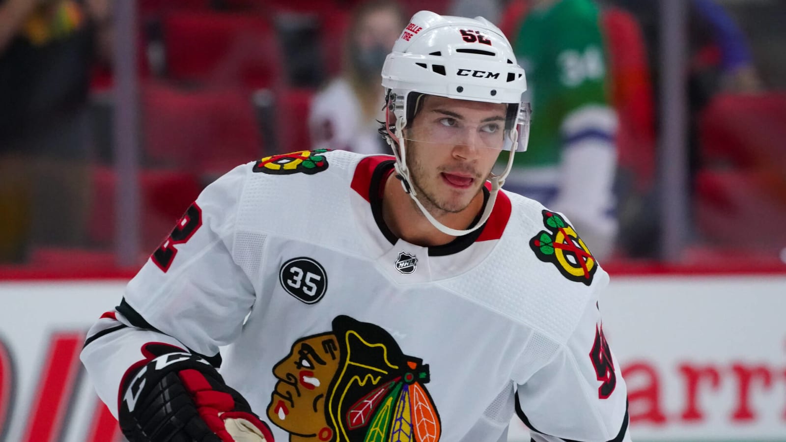 Blackhawks extend Reese Johnson on two-year deal