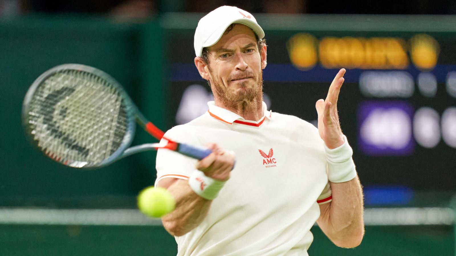 Andy Murray latest tennis star to slip on court at Wimbledon