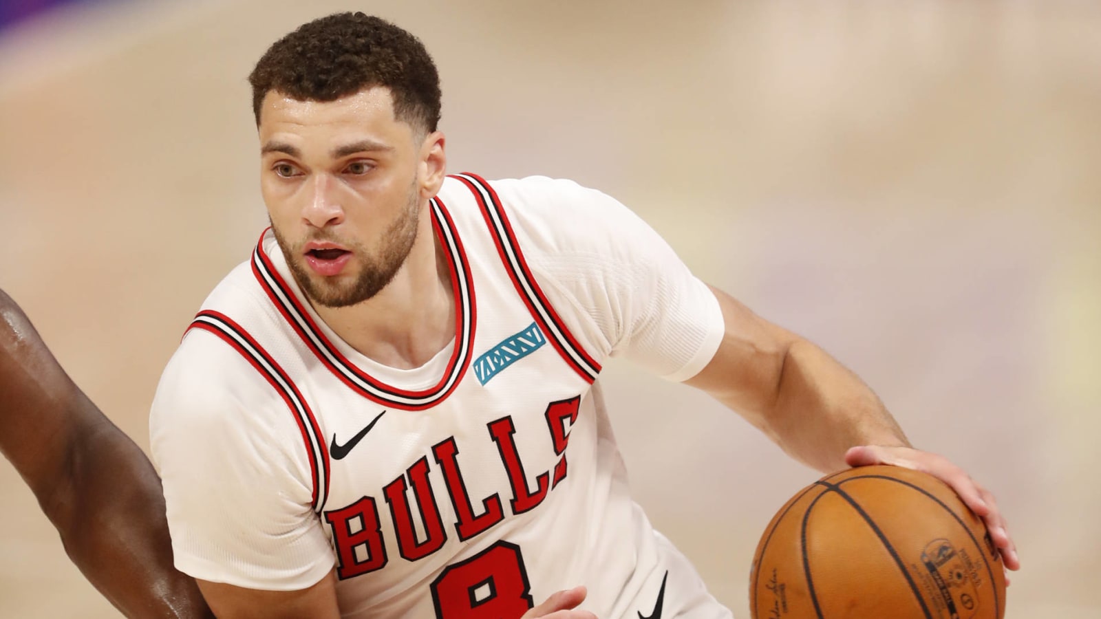 Zach LaVine reportedly switching agents ahead of contract year