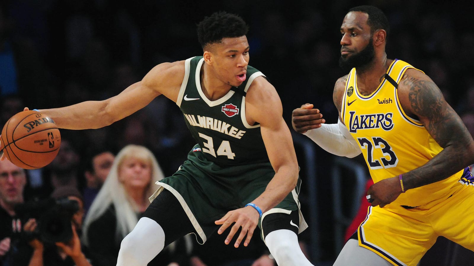 LeBron James bests Giannis Antetokounmpo in MVP duel at Staples