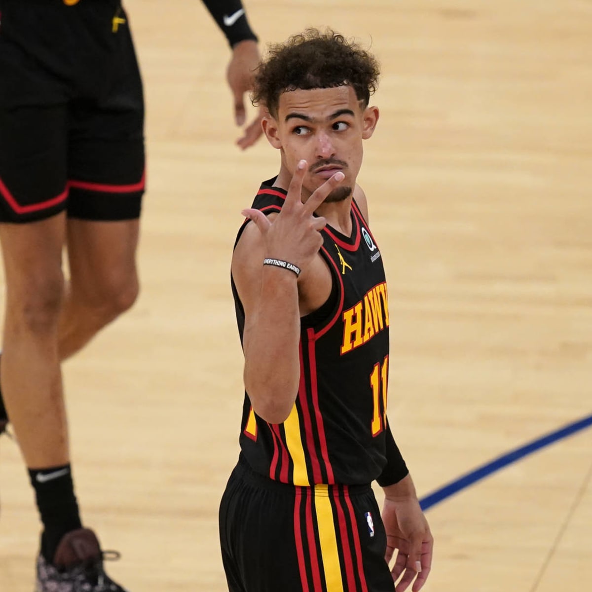 Trae Young throws jersey to dad on Father's Day after Game 7 win