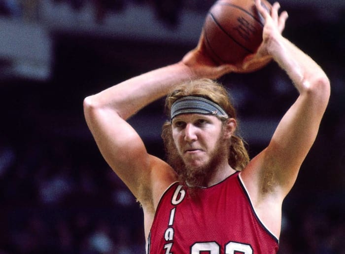 1974: Bill Walton