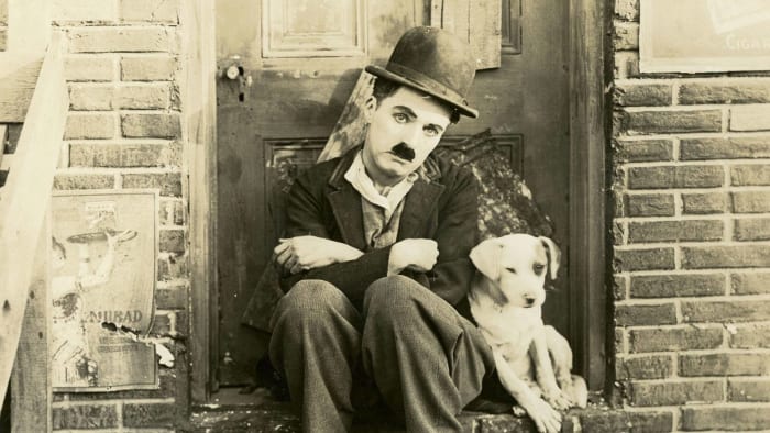 "A Dog’s Life" (1918)
