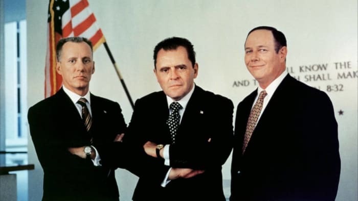 “Nixon” (1995)
