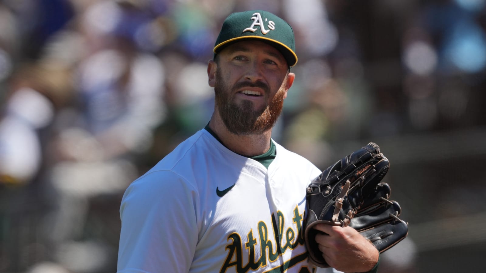 Red Sox agree to minor-league deal with veteran reliever Austin Adams