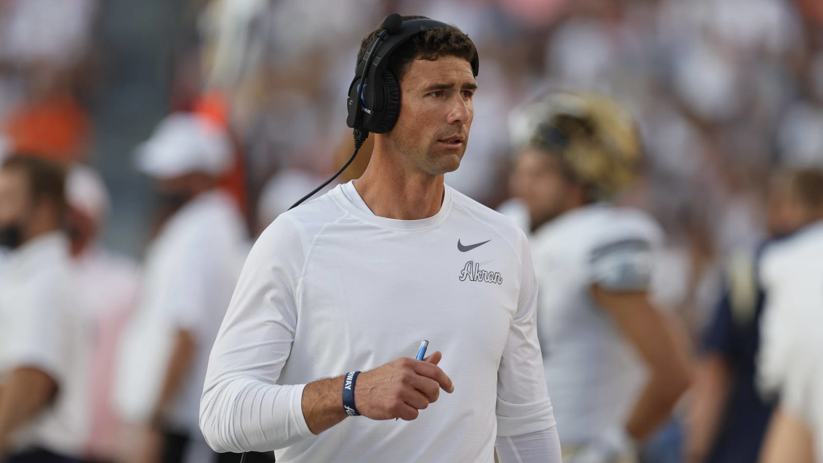 Akron fires Tom Arth as head football coach