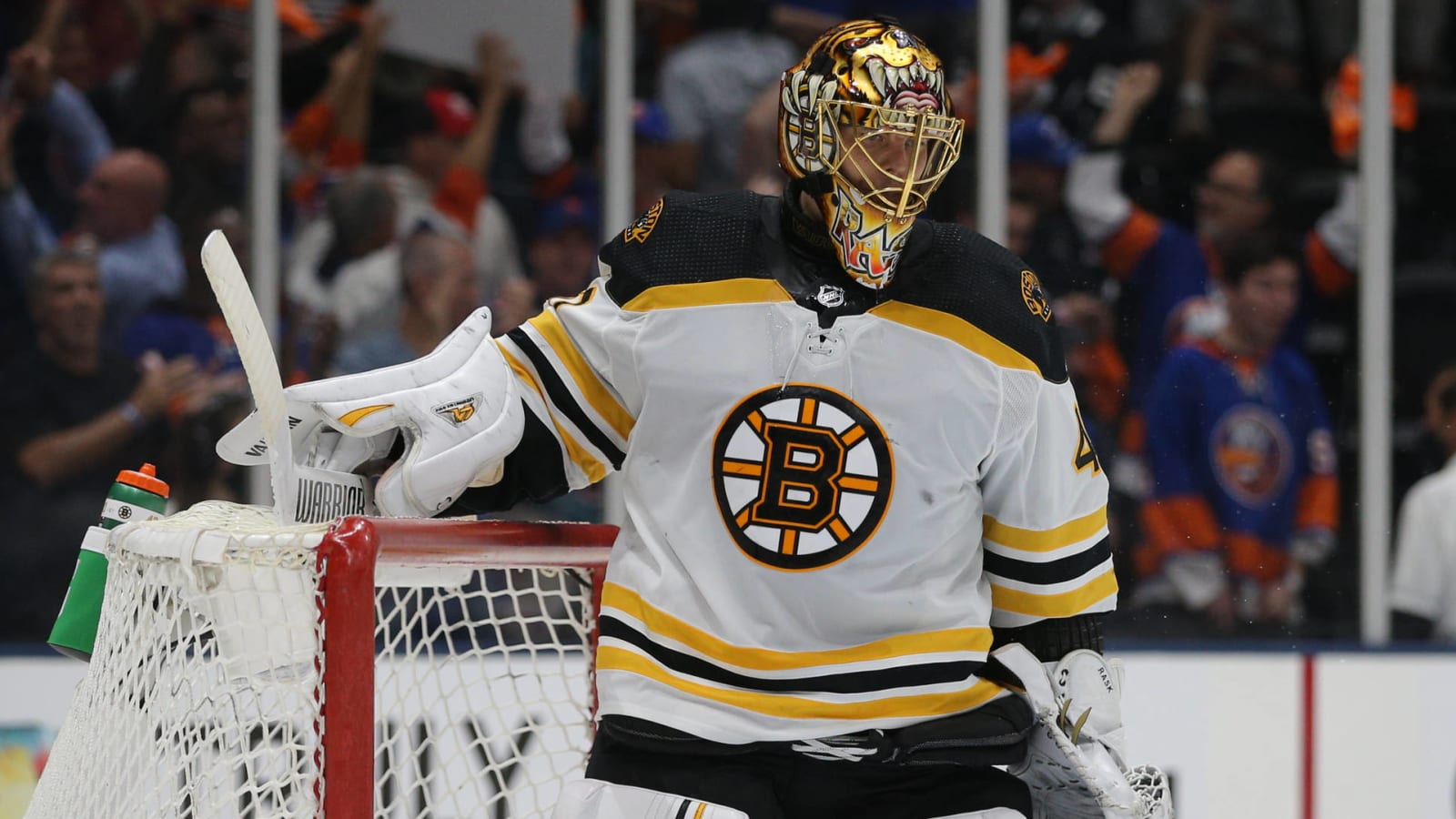 Cassidy: Rask would like to return to Bruins