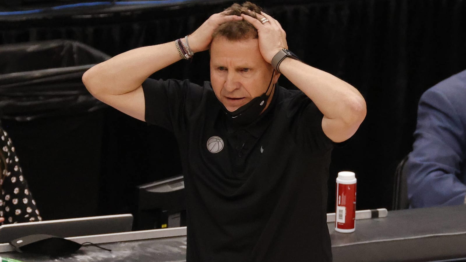 Wizards haven't decided on future of Scott Brooks