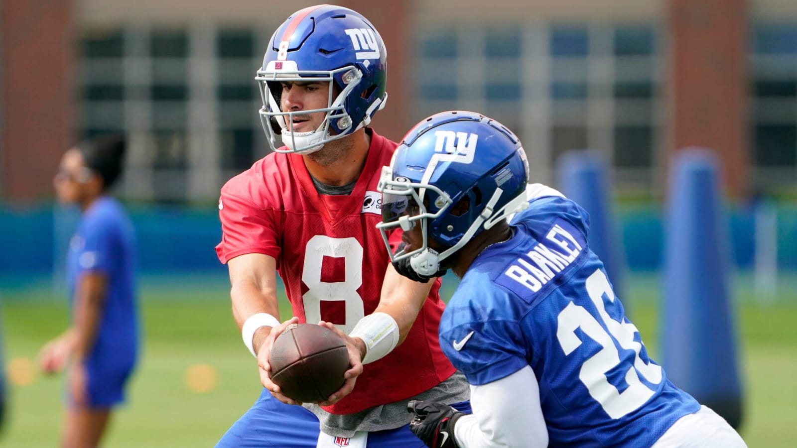 Jones listed on 'hot seat' for Giants over Barkley