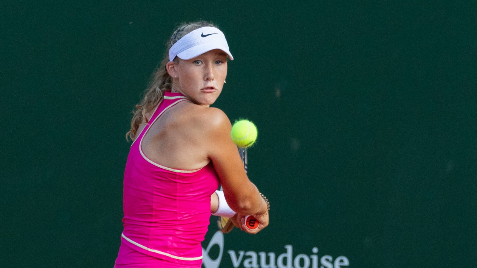 16-Year-Old Prodigy Andreeva Receives Praise By Tennis Legend Navratilova