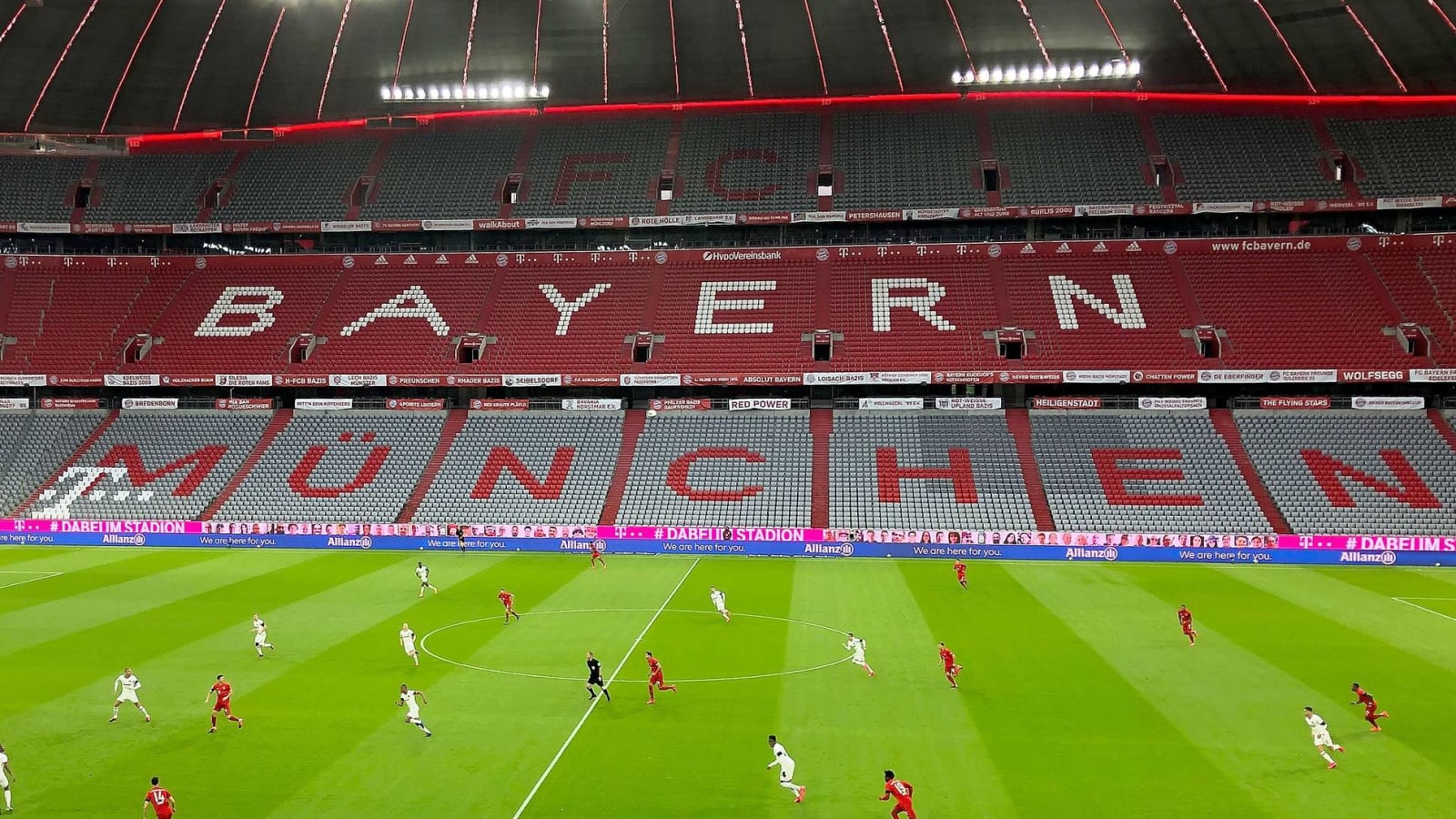 Bayern Munich takes field with 'Black Lives Matter' T-shirts