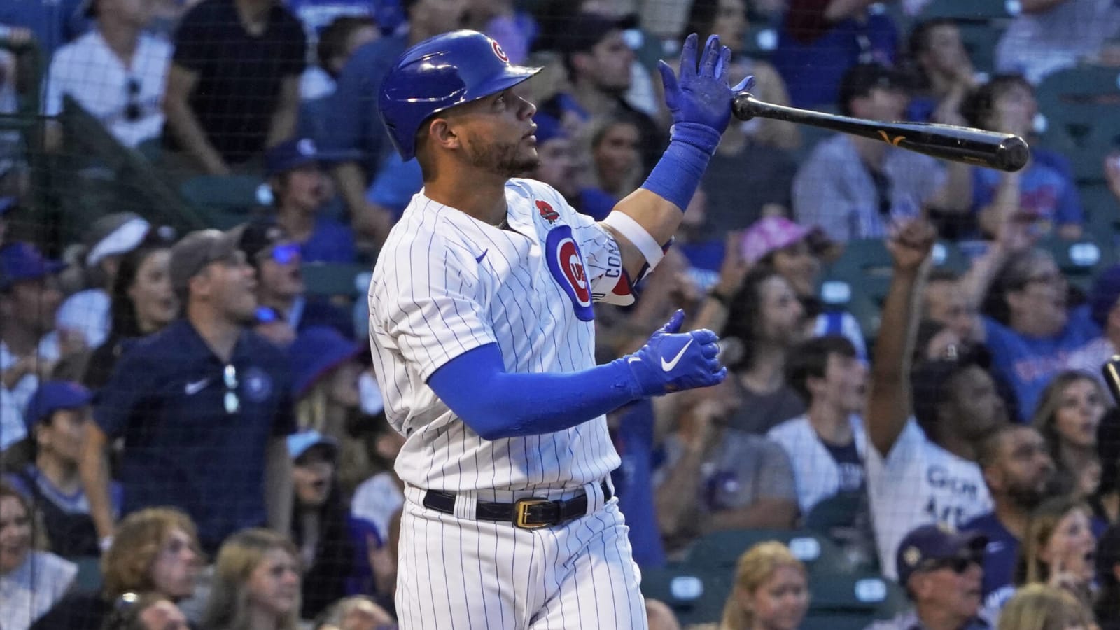 Cubs sign seven arbitration-eligible players