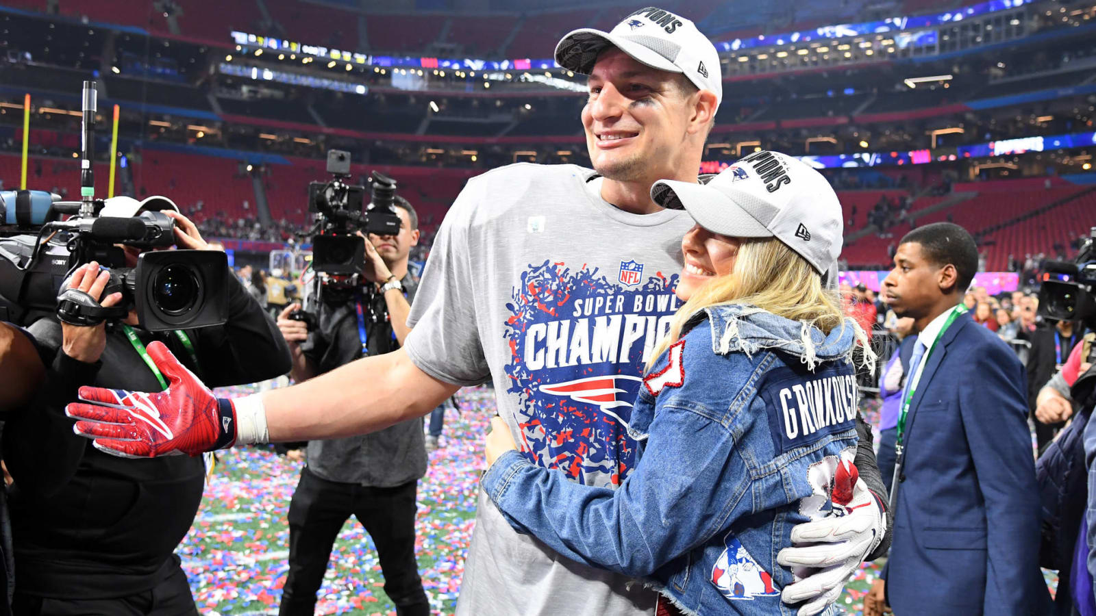 Even Rob Gronkowski’s girlfriend won't rule out Gronk playing again