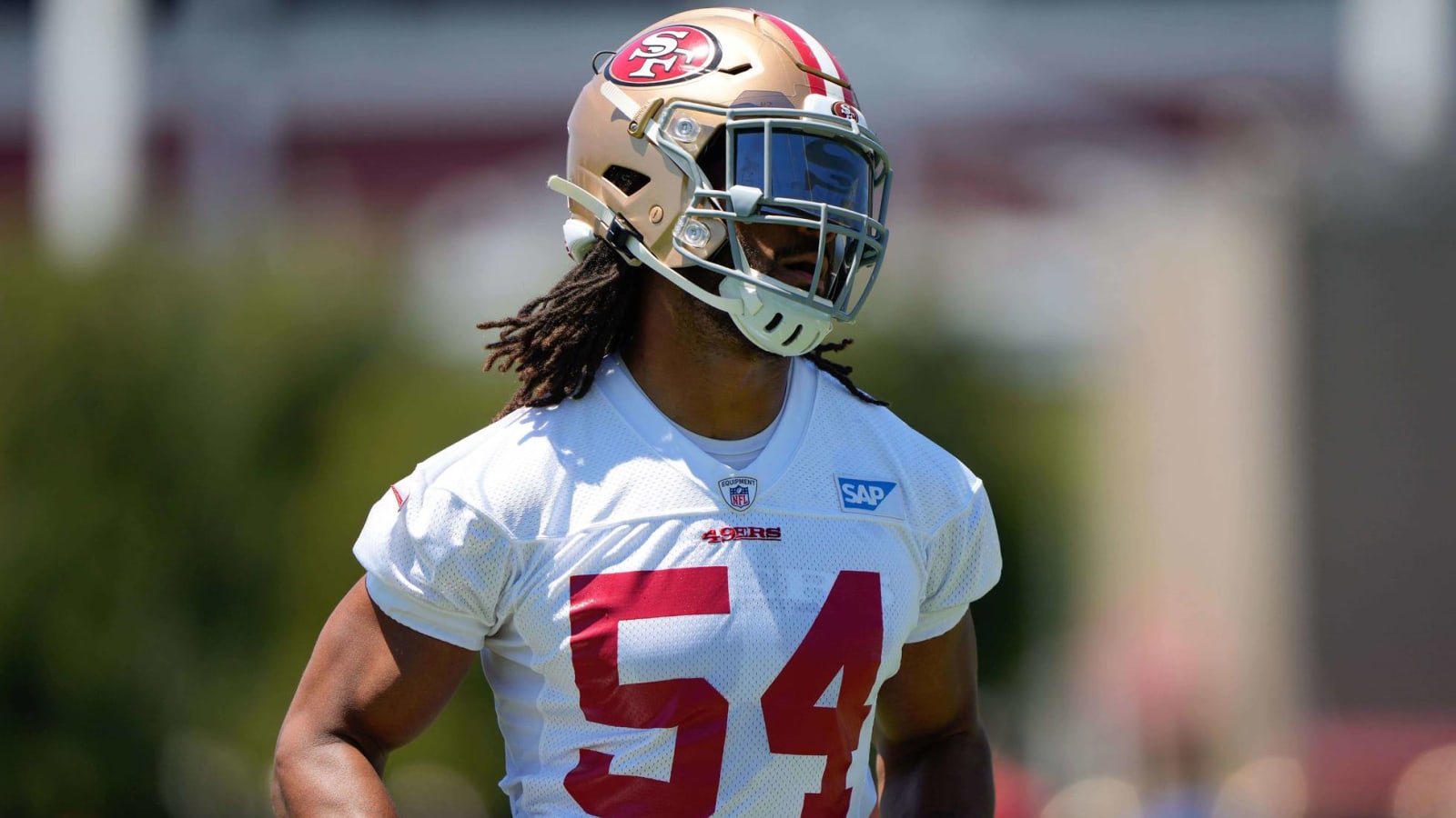 49ers, Fred Warner agree to record-breaking extension