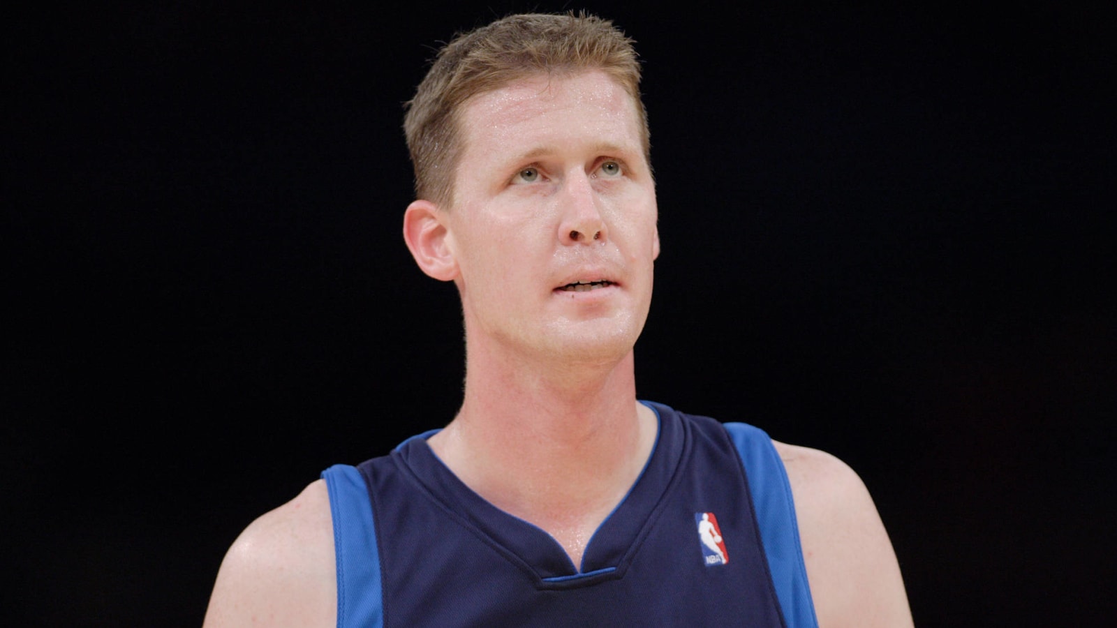 Shawn Bradley paralyzed after struck by vehicle while biking