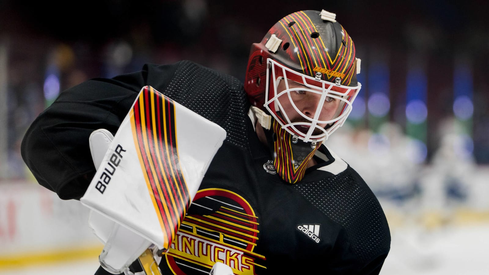 Blue Jackets claim goalie off waivers from Canucks