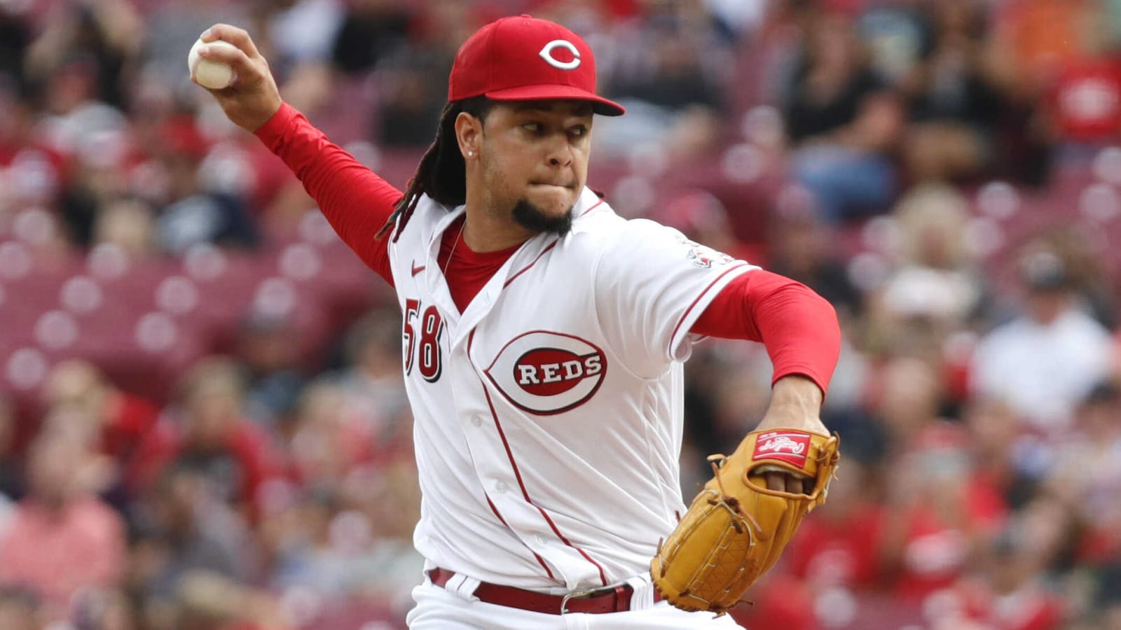 Report: Yanks, Dodgers 'best-positioned to land' Luis Castillo