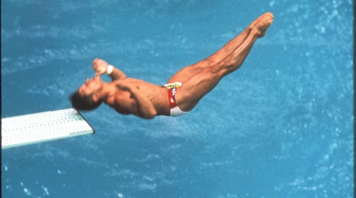 Louganis' dramatic gold repeat (1988)