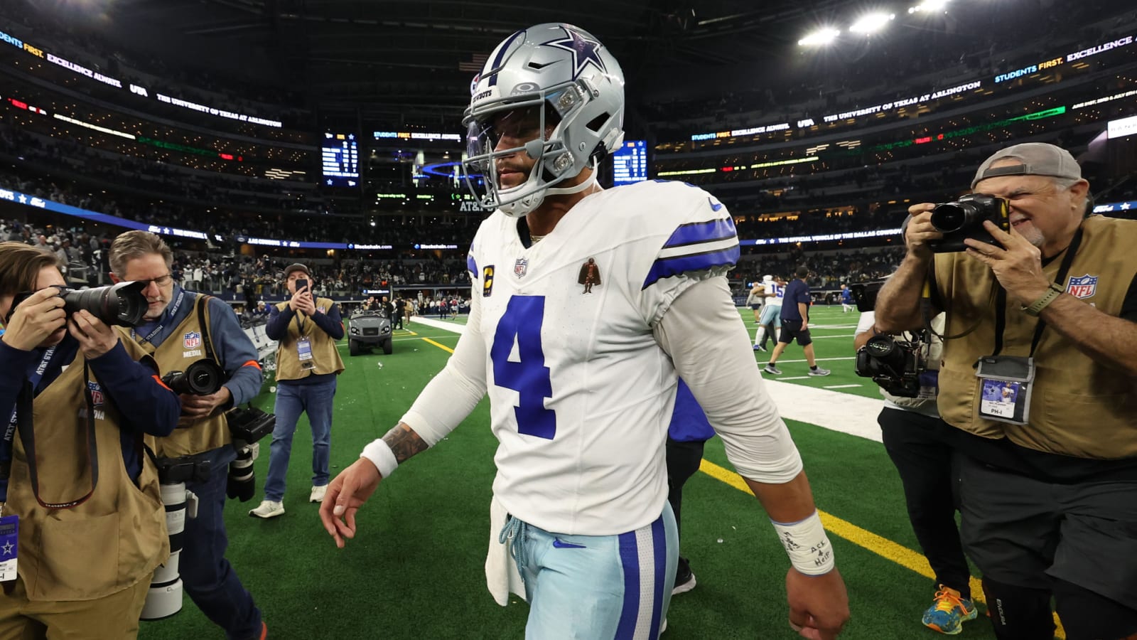 Could Cowboys replace Dak Prescott with this four-time Pro Bowler?