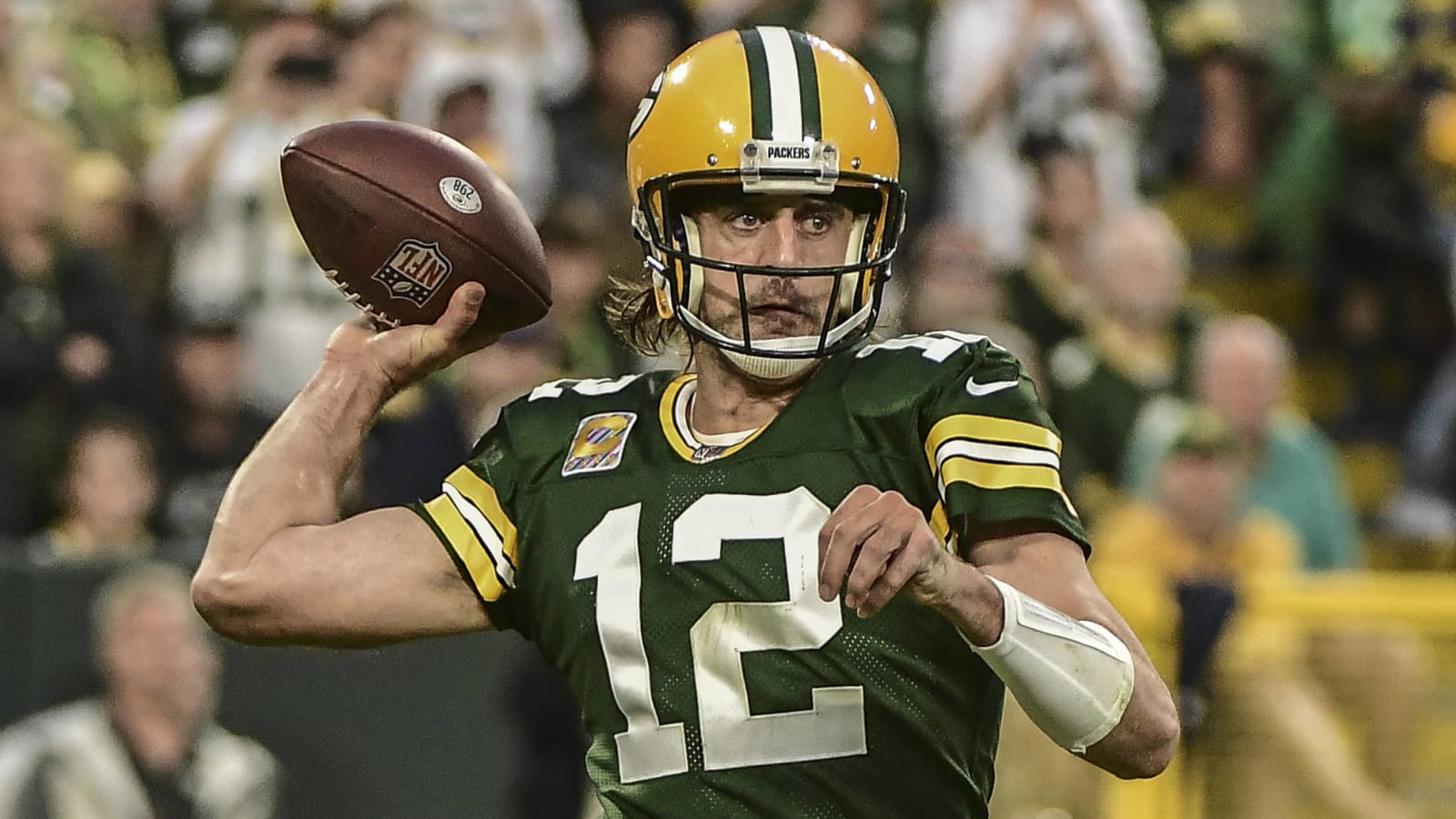 Aaron Rodgers makes history with 420th touchdown pass