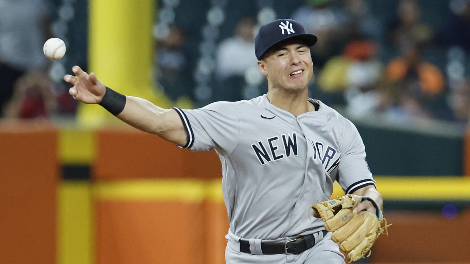 Yankees’ rookie shortstop does his best Derek Jeter impression