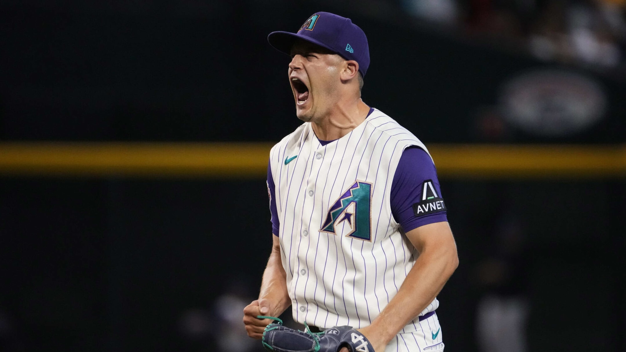 Arizona Diamondbacks to wear throwback uniforms in August