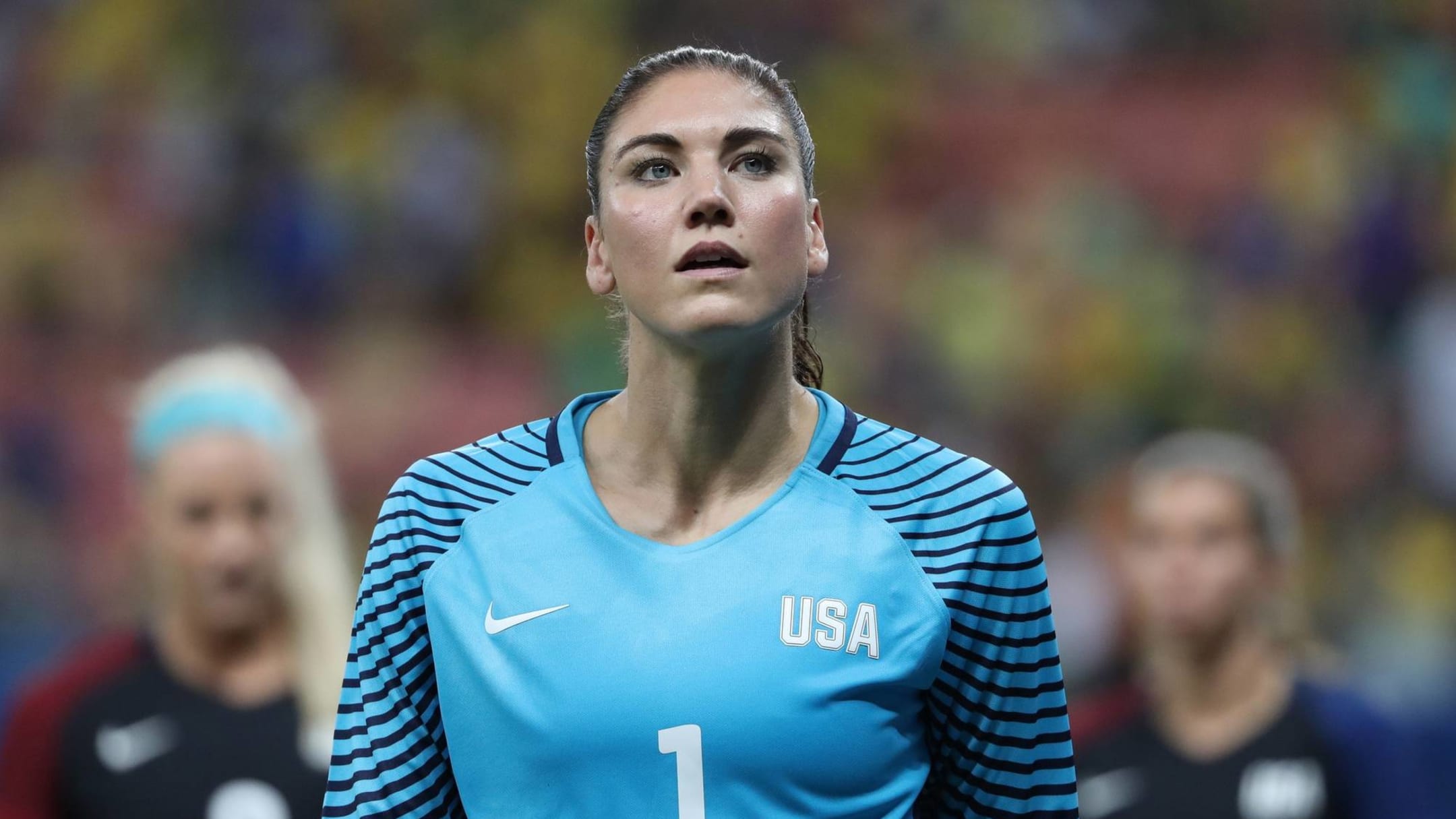 Hope Solo and Jerramy Stevens announce the birth of their twins