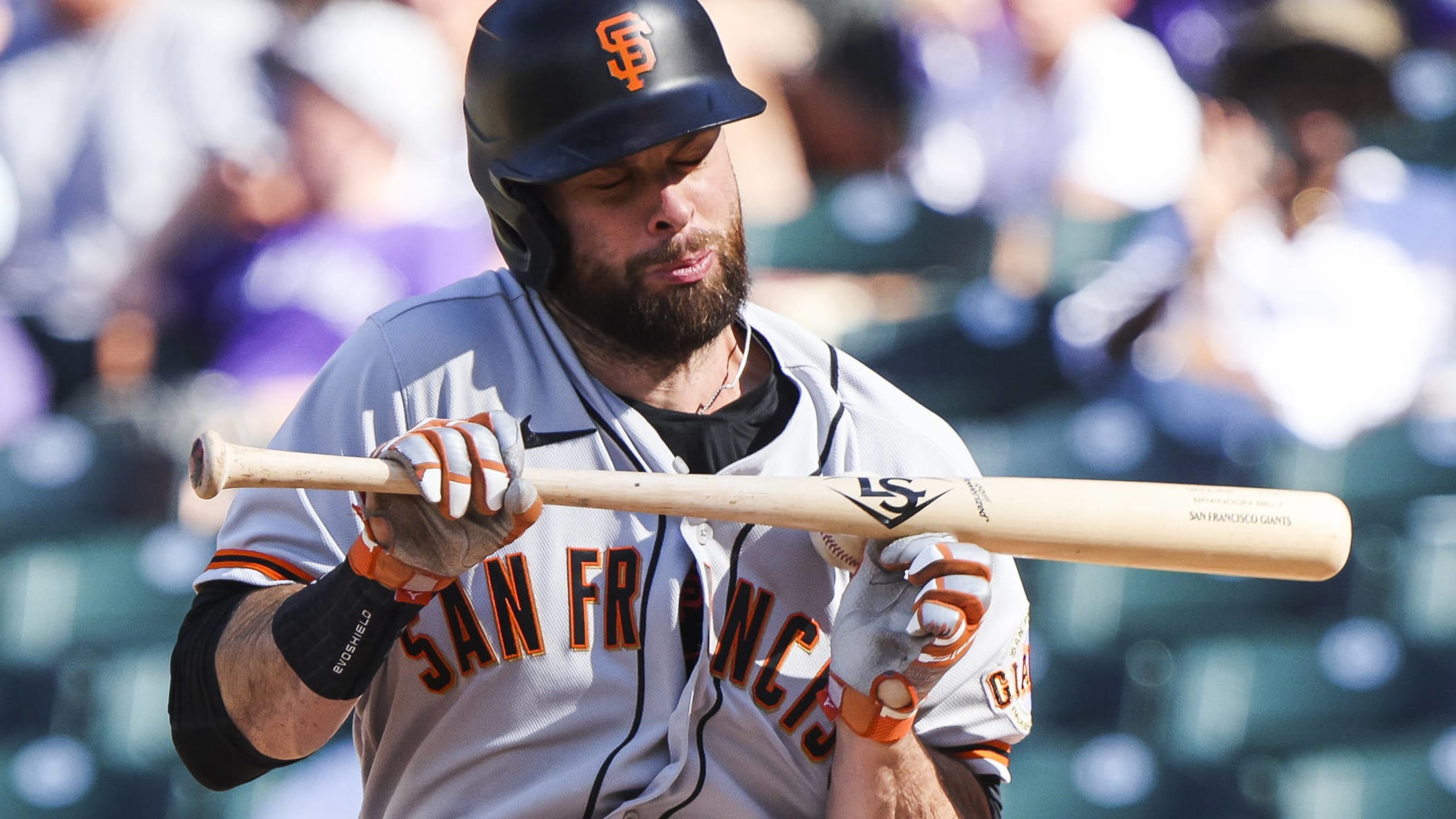 Giants lose first baseman Brandon Belt to broken thumb - Sports