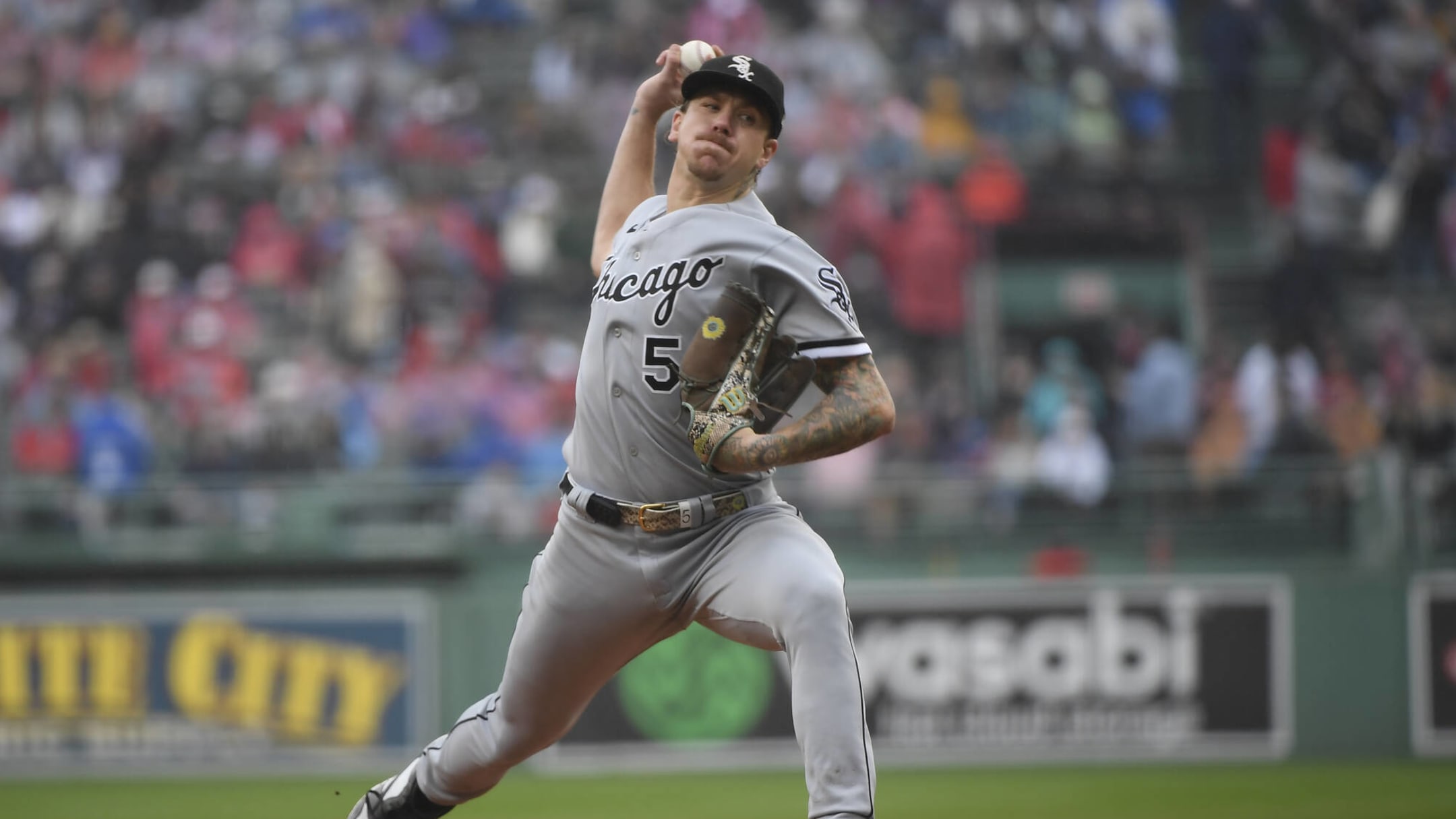 Red Sox fall to White Sox 3-2, game called due to rain after six