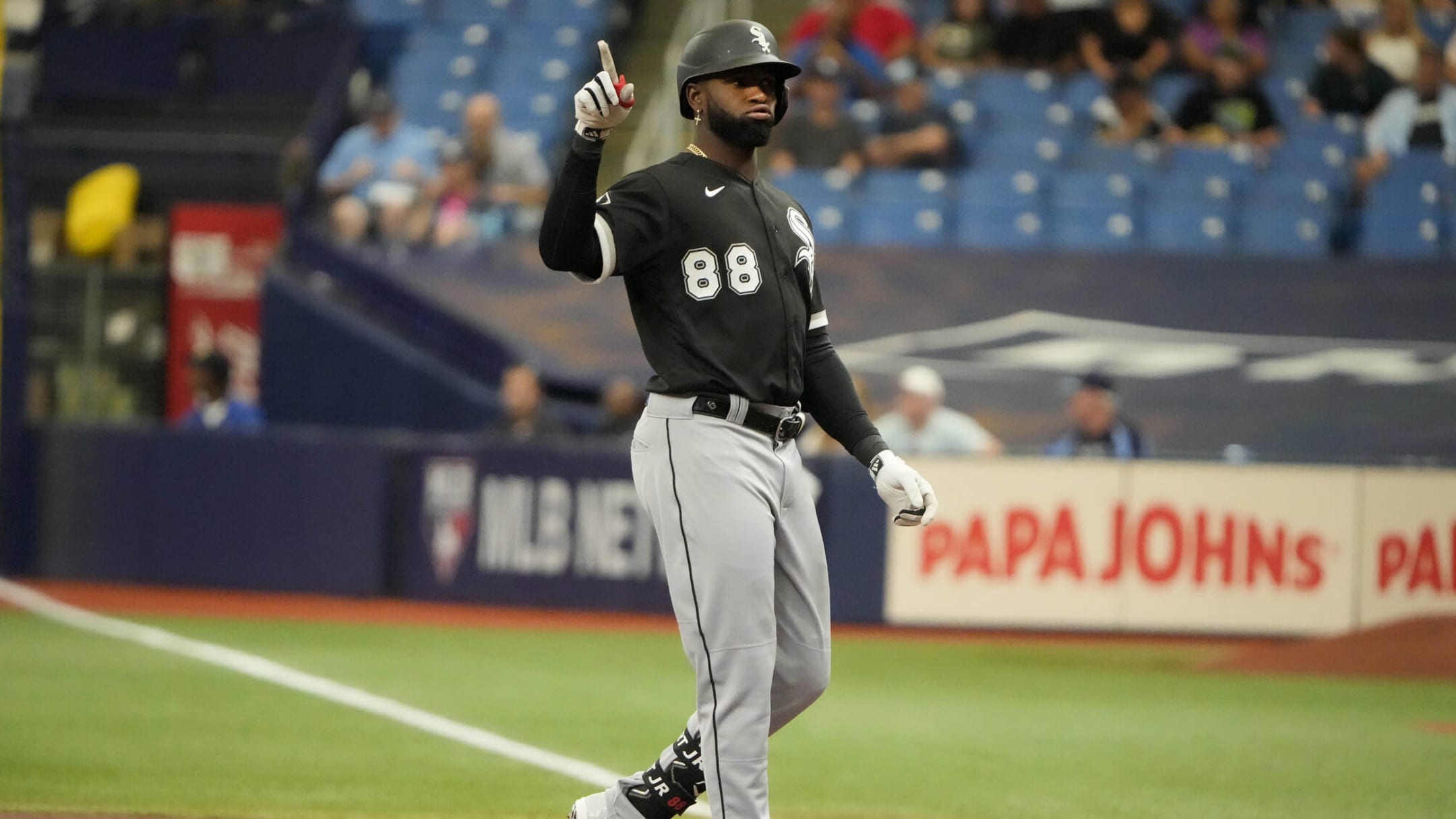 White Sox' Luis Robert explains adding 'Jr.' to his jersey