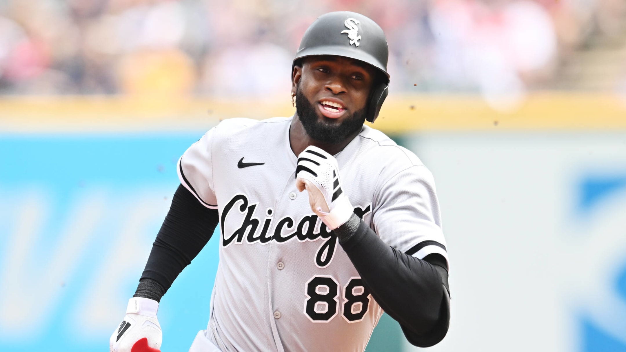 White Sox center fielder Luis Robert Jr. prefers to lead by example -  Chicago Sun-Times