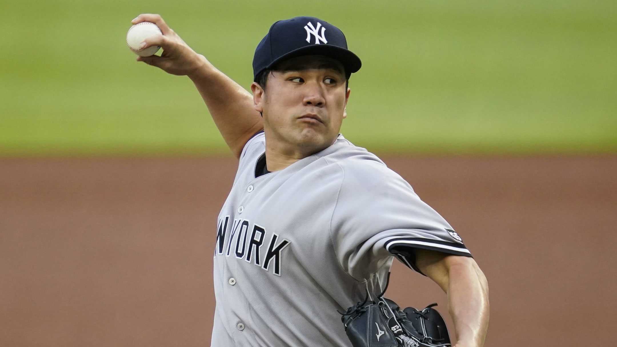 Giancarlo Stanton hits Masahiro Tanaka with line drive in Yankees batting  practice