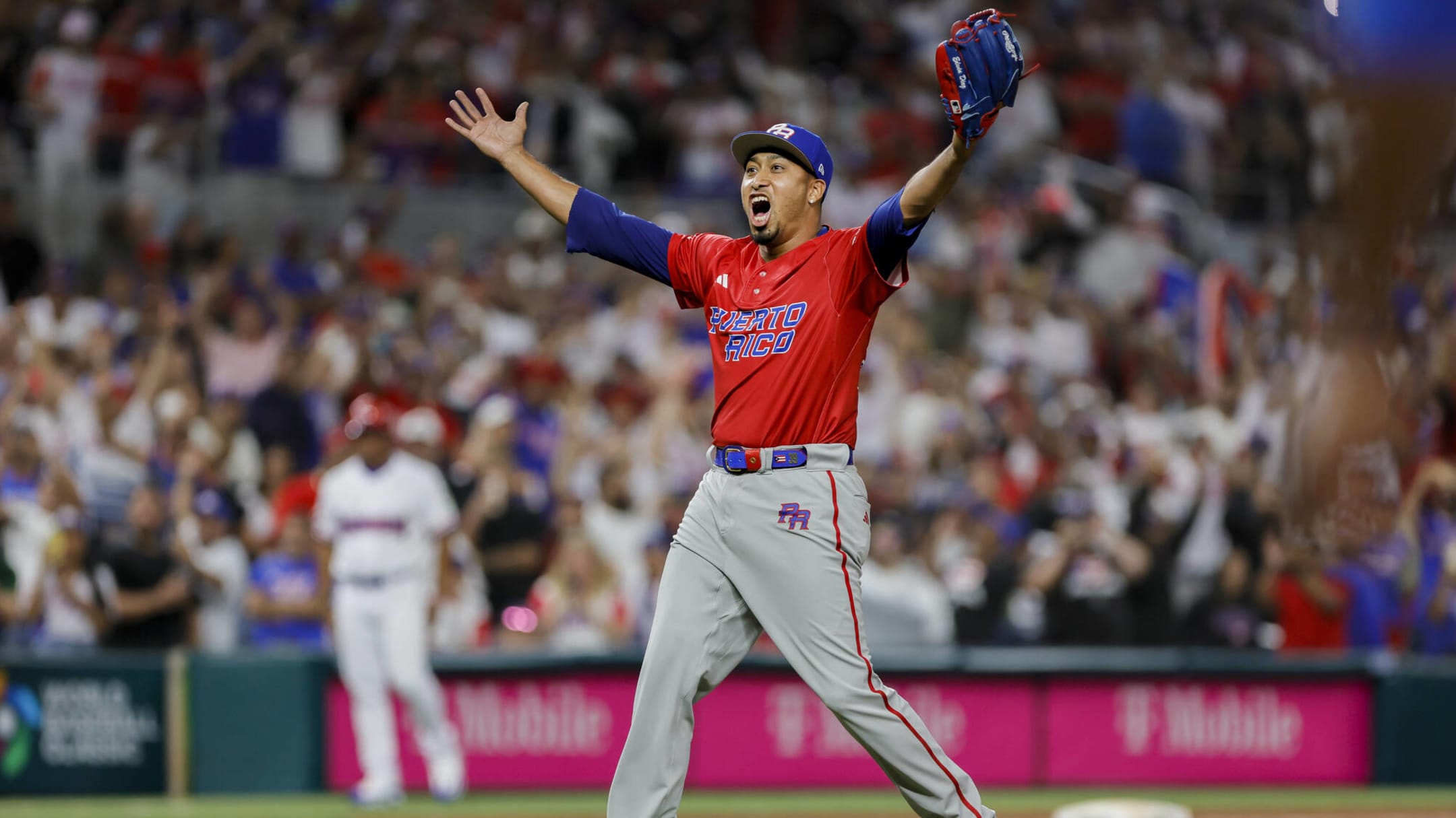 Mets' Edwin Diaz Suffered Patellar Tendon Injury, Team Says