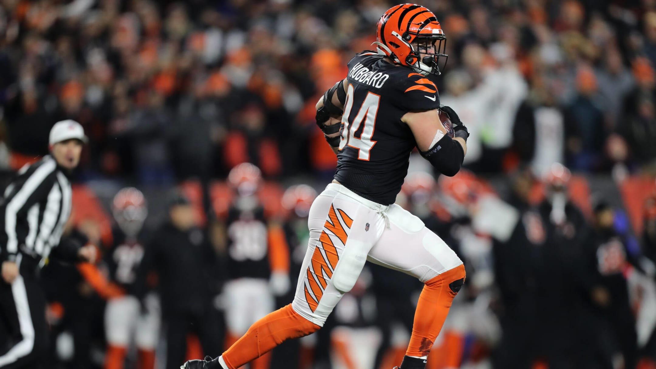 Bengals' Sam Hubbard makes NFL history with game-changing fumble