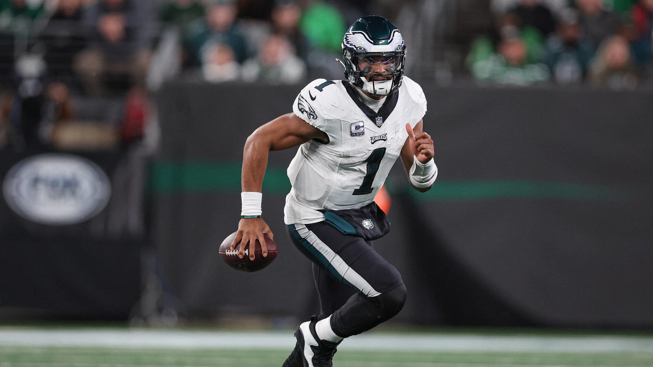 Jalen Hurts reveals rookie jersey number with Eagles