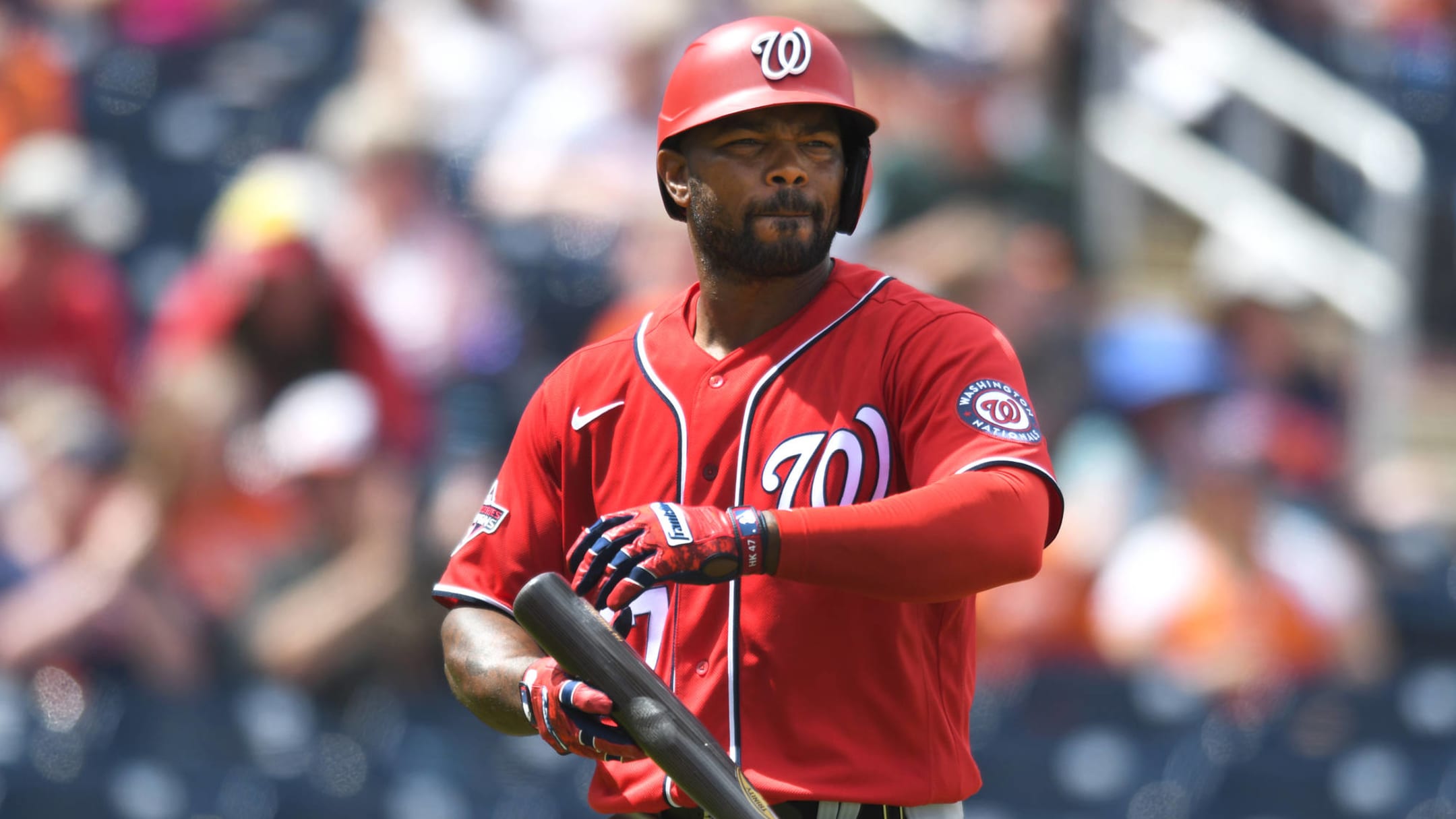 Phillies send Howie Kendrick to Washington Nationals for single-A pitcher