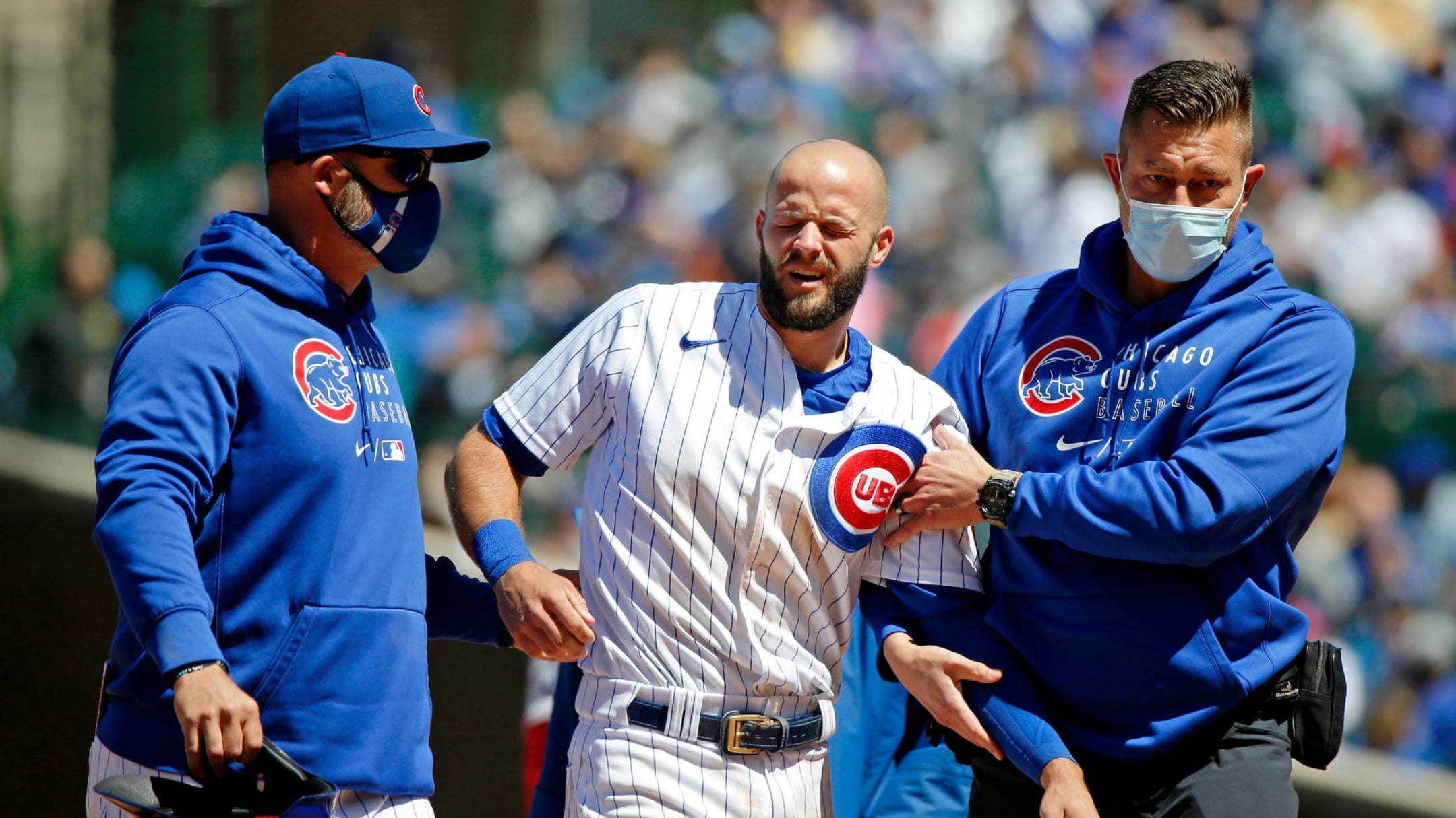 Cubs' David Bote suffers separated shoulder