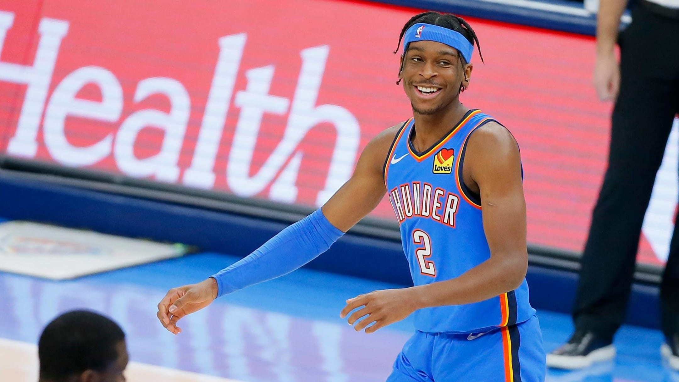 Shai Gilgeous-Alexander Affirms His Commitment To The Thunder Amid Trade  Rumors: I Know What I Signed Up For When I Signed A 5-Year Extension -  Fadeaway World