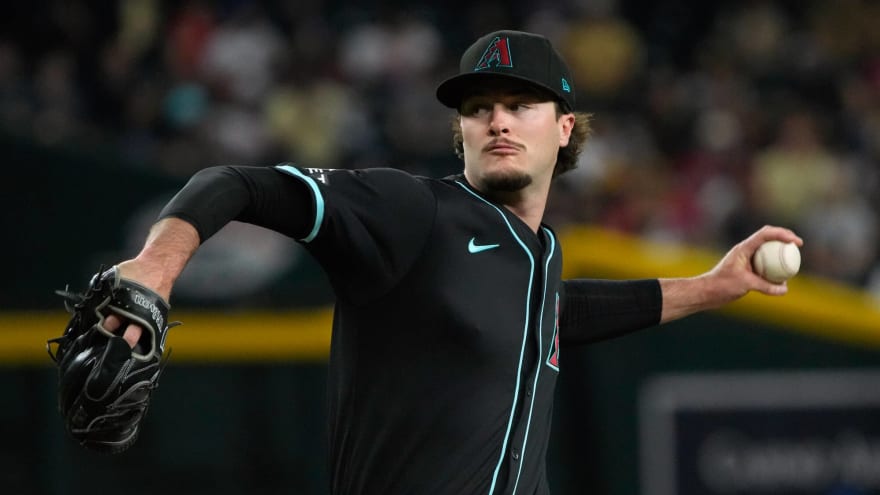 Diamondbacks sloppy play costly in loss to the Marlins