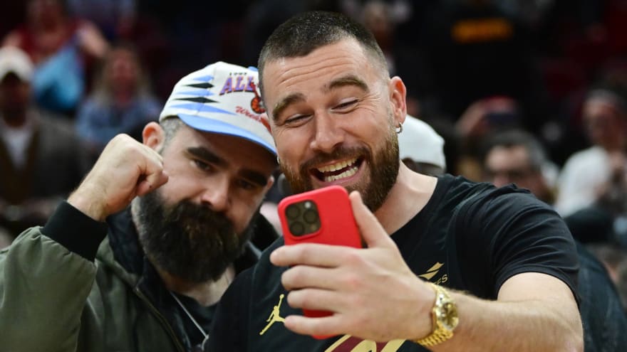 Jason and Travis Kelce point out the most underrated part of Tom Brady&#39;s Netflix roast