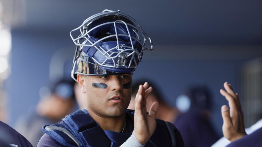 Yankees recall catcher for MLB debut